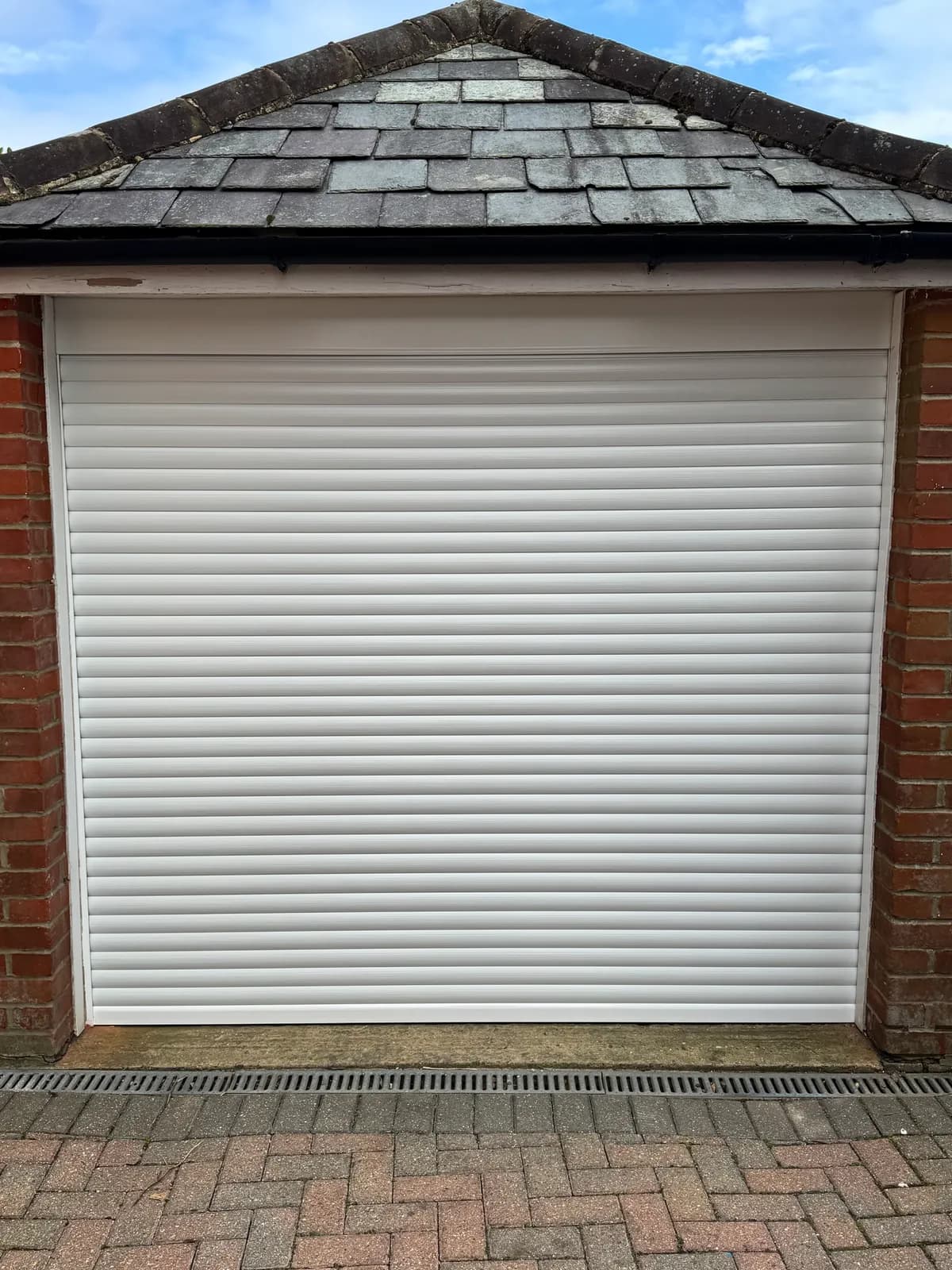 White insulated roller